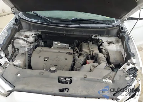 2015 Mitsubishi Outlander Sport Es z USA, uszkodzony, nr VIN 4A4AR3AU9FE030146